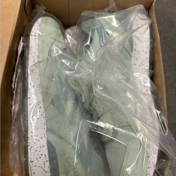 Reebok Classics - Women’s - Picture 6 of 6